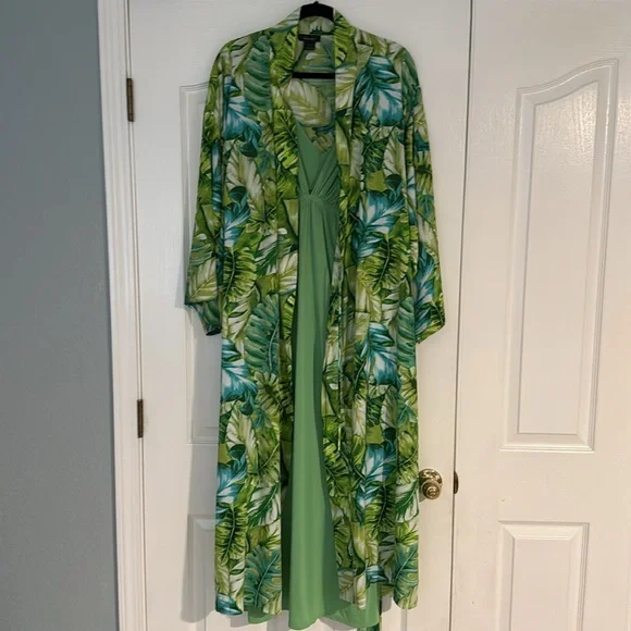 Natori Robe and Nightgown XL - Picture 5 of 9